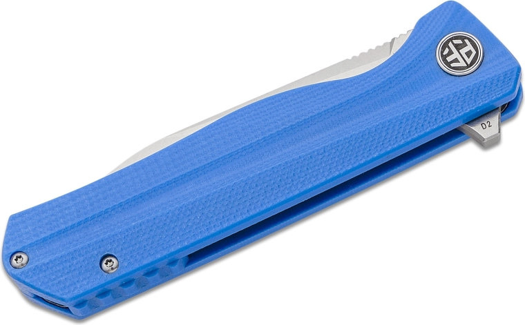 Durable D2 steel blade with stonewash finish