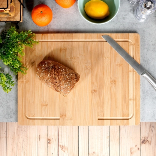 Large and versatile work surface