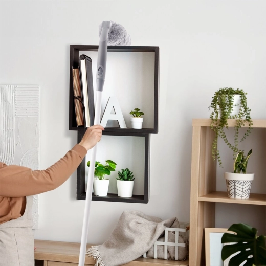 Ideal for hard-to-reach places (in combination with the handle)