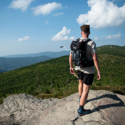 Hydration bladder compatibility for drinking on the move