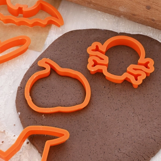Easy cutting and clean shape outlines
