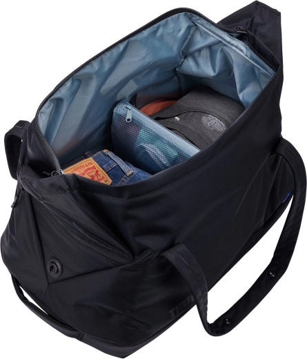 Wide opening for quick packing