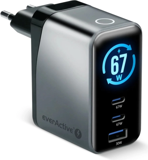 EverActive GaN зарядно 67 W с LCD (2× USB-C + USB-A)