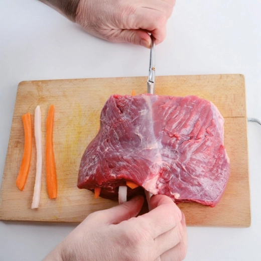 Ideal for roasts and roulades