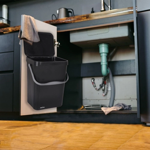 Hanging solution to save space