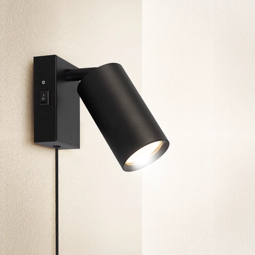 Adjustable spotlight head for precise lighting
