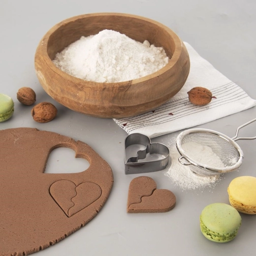 Versatile use for baking and serving
