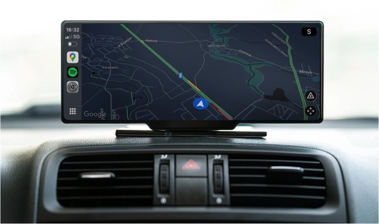 Широк 10,26" IPS сензорен дисплей