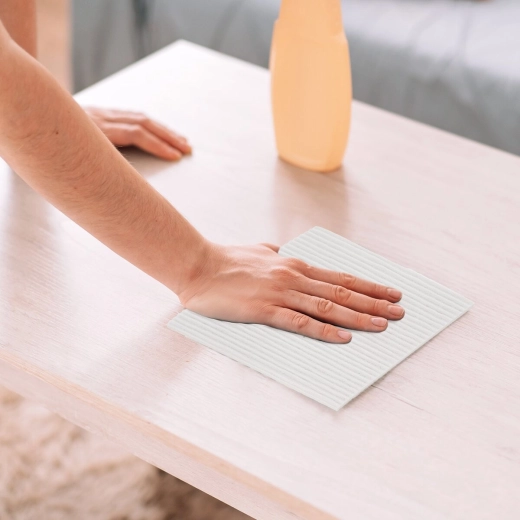 Absorbent sponges for everyday cleaning