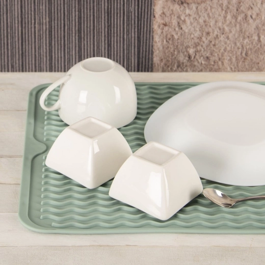 Гъвкава, неплъзгаща се и щадяща плота