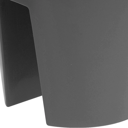 Издръжлив и лесен за поддръжка материал