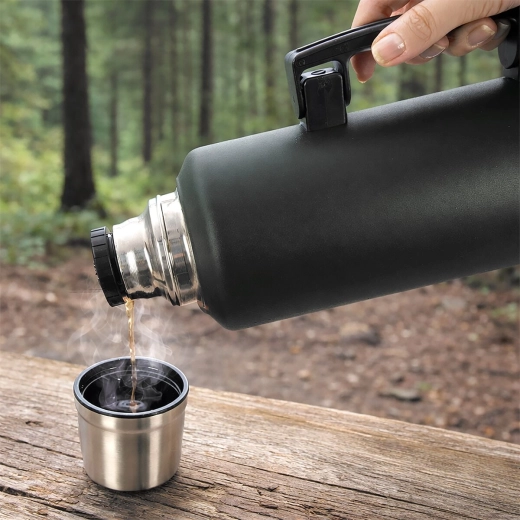 Double-wall insulation for hot and cold drinks