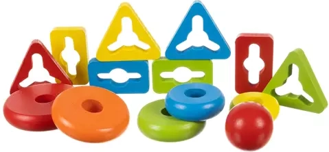 Learning shapes and focusing through play