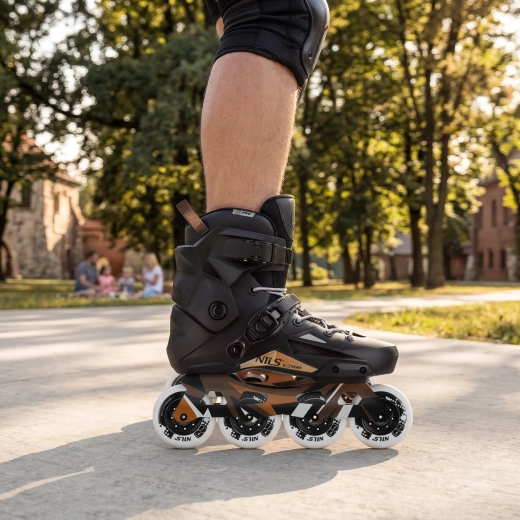 Fast and smooth ride with ABEC-9 and PU 85A