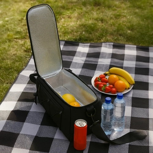 Thermal center bag for food and drinks