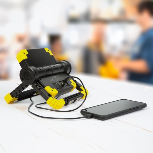 Power bank and USB-C charging