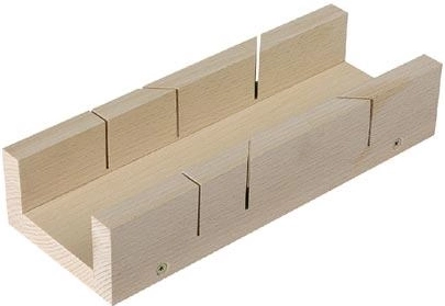 Кутия за скосяване 250 × 97 × 65 мм за прецизно рязане под 45° и 90°