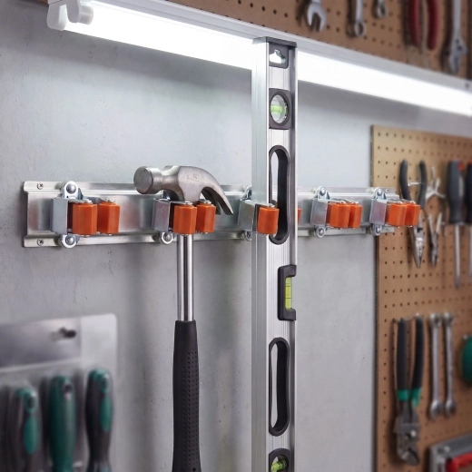 Universal wall-mounted tool and cleaning aid holder with hooks, 5 holders