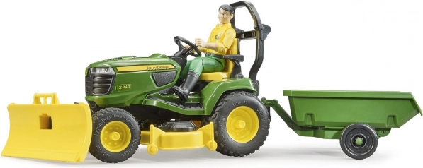 Градински трактор JOHN DEERE X949 с фигурка градинар BRUDER