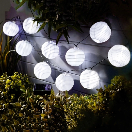 Solar string lights with white lanterns and cool white LEDs, 2.5 m