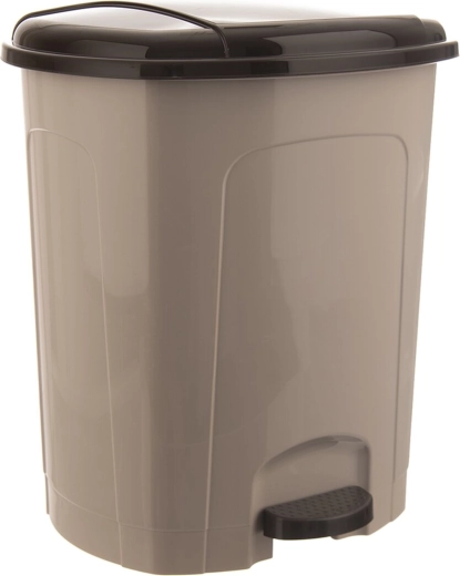 Plastic pedal trash bin 30 L, beige with dark lid