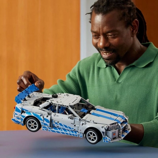 First-ever Technic drifting function