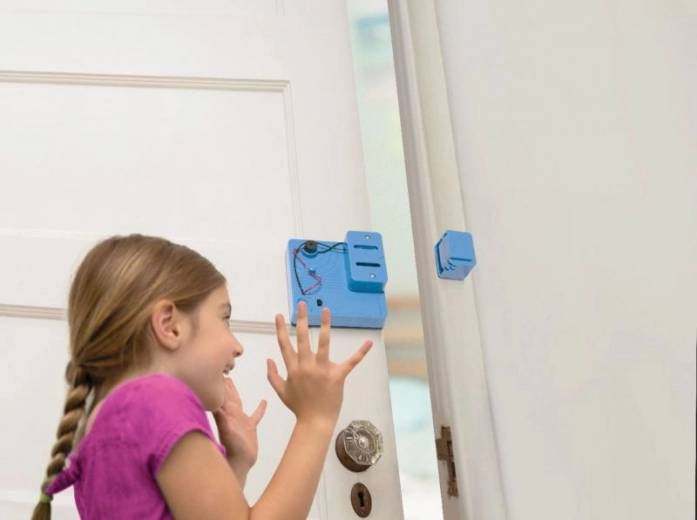 Лесен монтаж на вратата