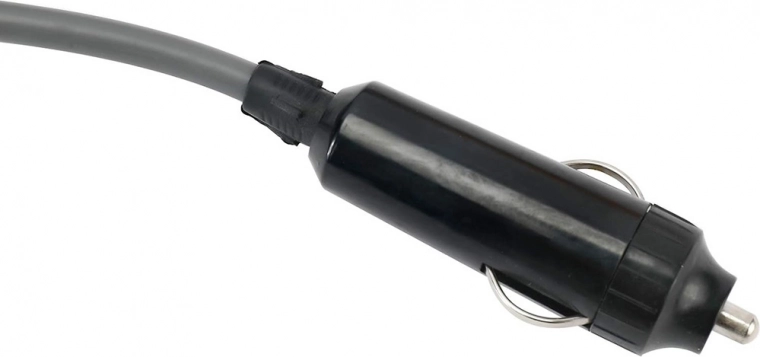 Захранване от 12V автомобилен жак