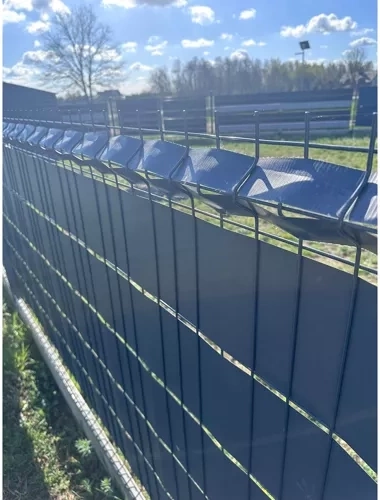 Поверителност и модерен вид на оградата