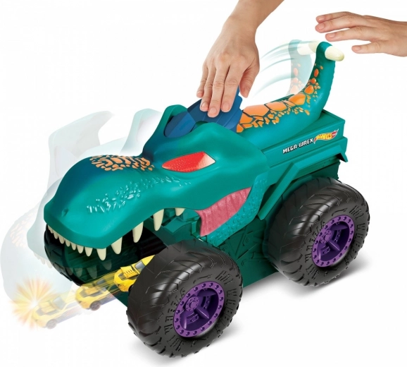 Action “chomp” mechanism