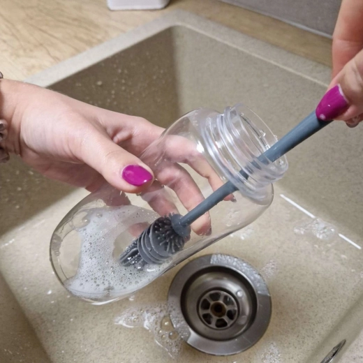 Универсално приложение