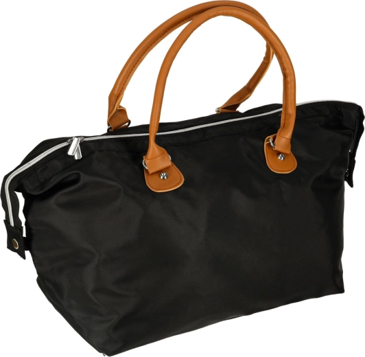 Просторно и сигурно основно отделение