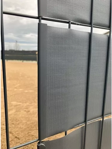 UV стабилна и устойчива на атмосферни влияния