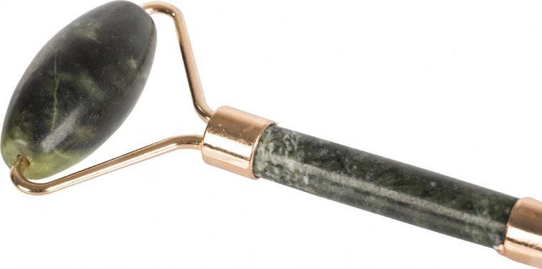 Естествен нефрит с охлаждащ ефект