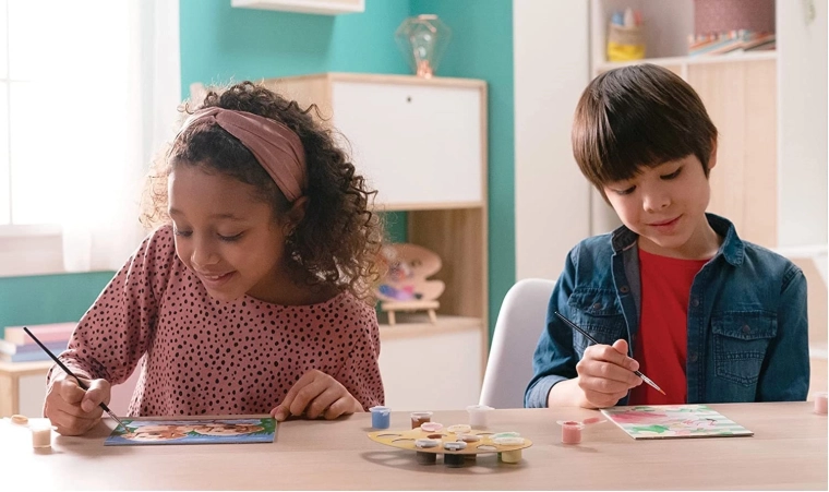 Boosts creativity and fine motor skills