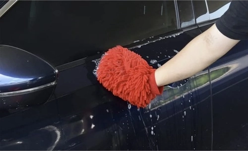 Миеща ръкавица и микрофибър за лъскав финиш