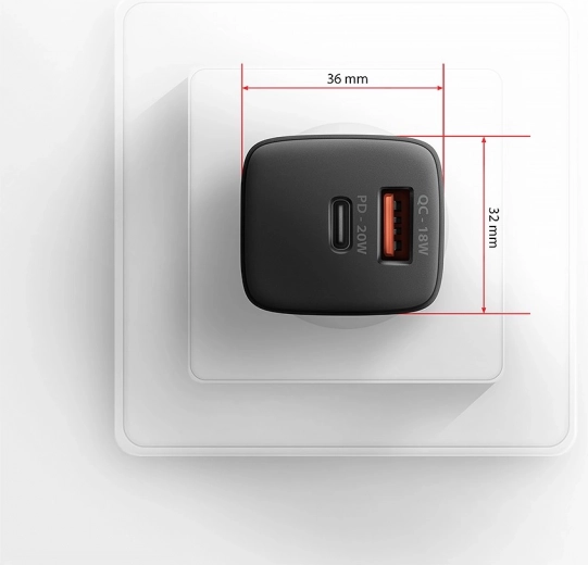 Dual output: USB‑C + USB‑A
