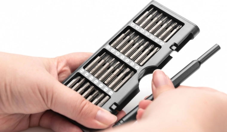 Durable S2 and Cr‑V bits