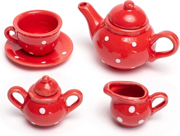 Комплектна чаена сервизна за малки домакини