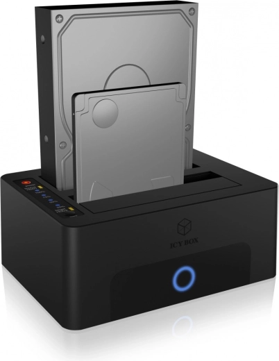 Два слота за 2,5" и 3,5" SATA