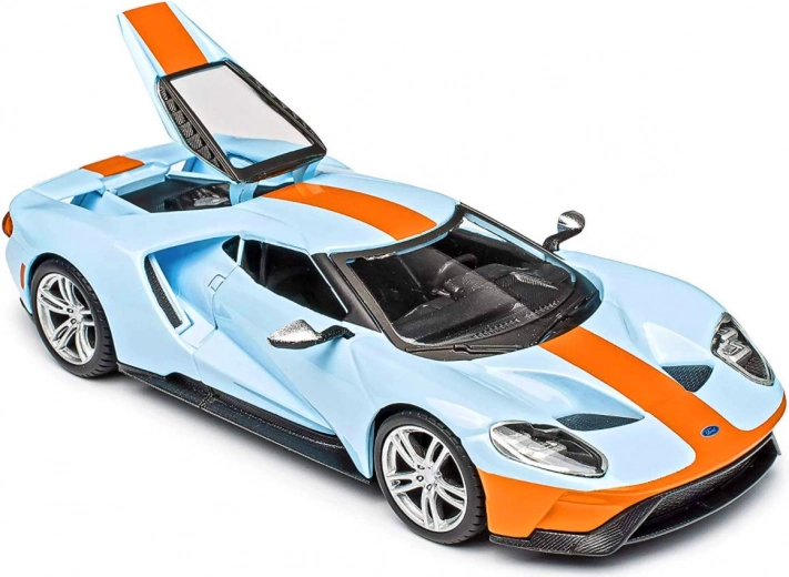 Детайлен интериор и екстериор