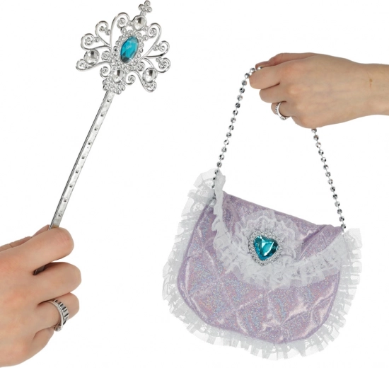 Вълшебна пръчица и елегантна чантичка