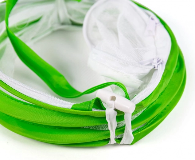 Zipper closure for safe observation