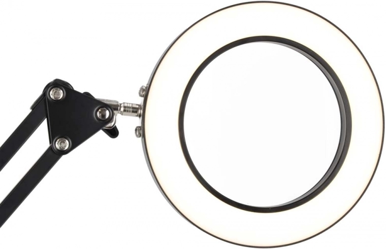 3x magnifier and even LED light