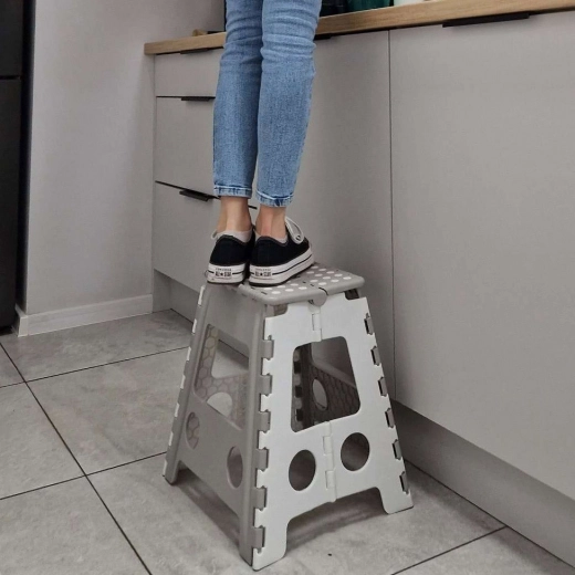 Easy reach with 39 cm height
