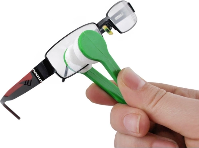 Чисти лещи за секунди