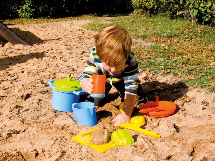 Чудесен за игра в пясъчника и на плажа