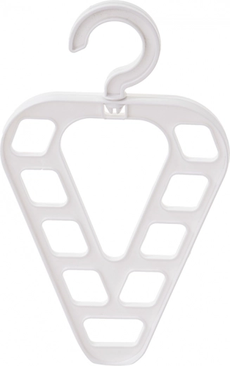 9 отвора за закачалки и аксесоари