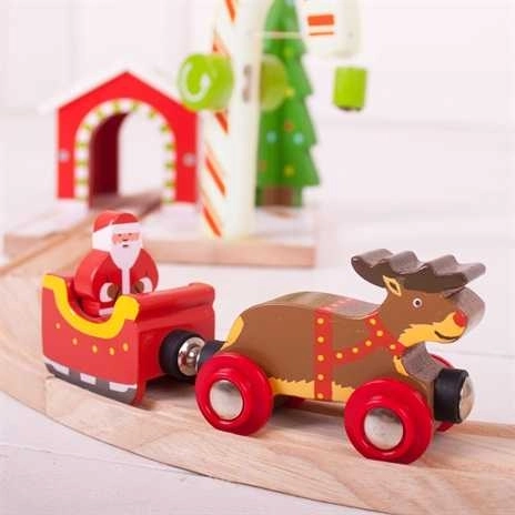 Compatible with wooden train sets