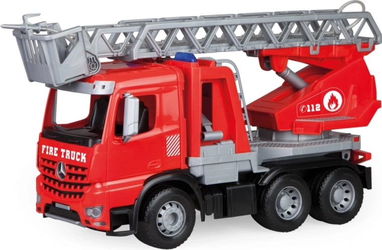 Пръска наистина до 3 метра